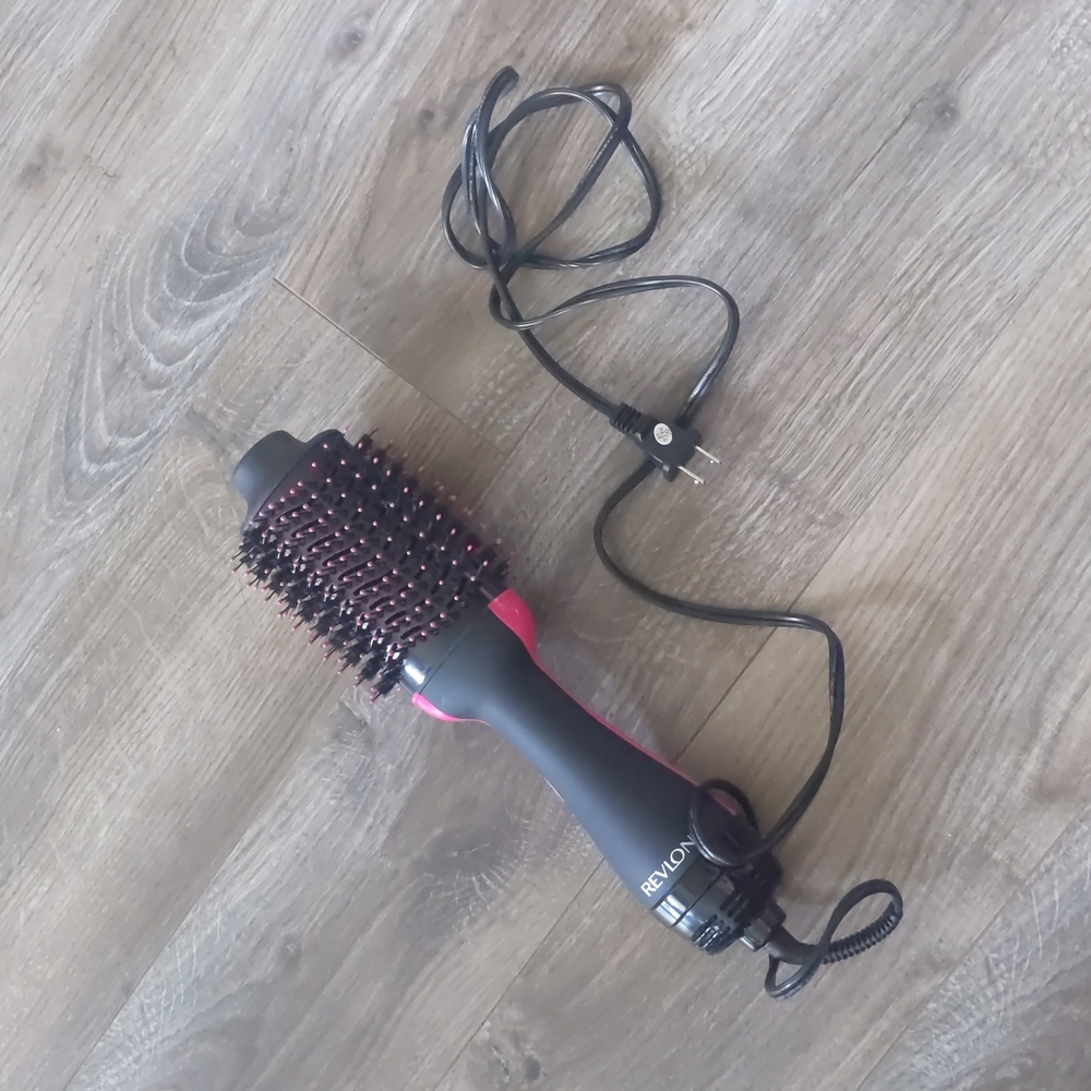 Revlon One-Step Hair Dryer and Volumizer